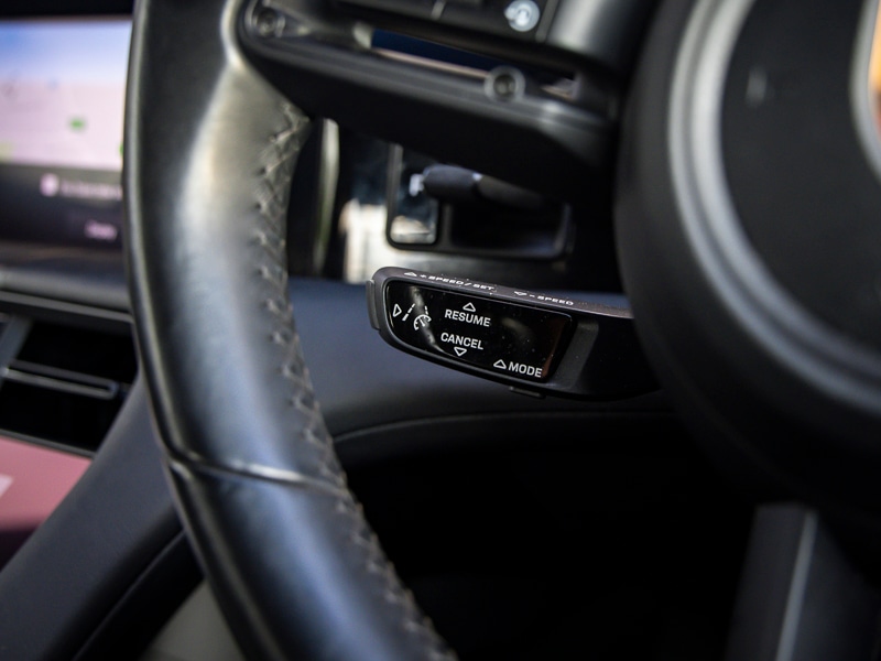 Used Porsche Taycan 2022 for sale - 77622990: Photo 18