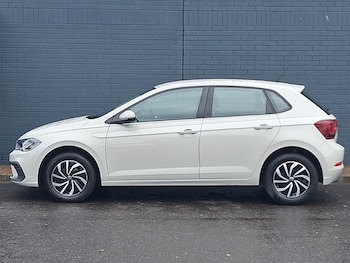 Used Volkswagen Polo 2022 for sale - 77777231: Photo