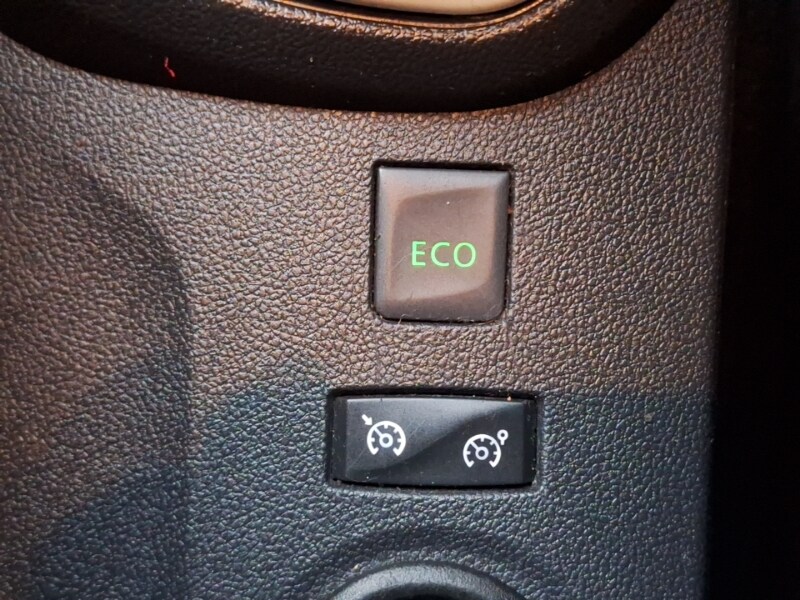 Used Renault Captur 2019 for sale - 77206077: Photo 17