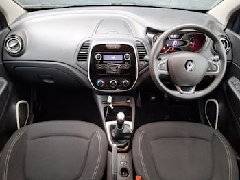 Used Renault Captur 2019 for sale - 77206077: Photo