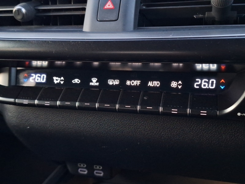 Used Lexus UX 2023 for sale - 76699861: Photo 11