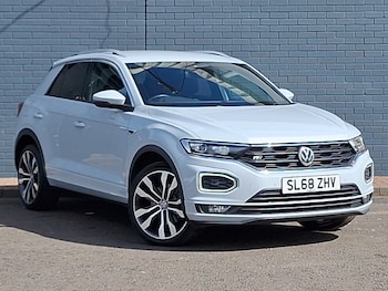 Used Volkswagen T-Roc 2018 for sale - 78326527: Photo