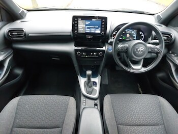 Used Toyota Yaris Cross 2022 for sale - 78065808: Photo