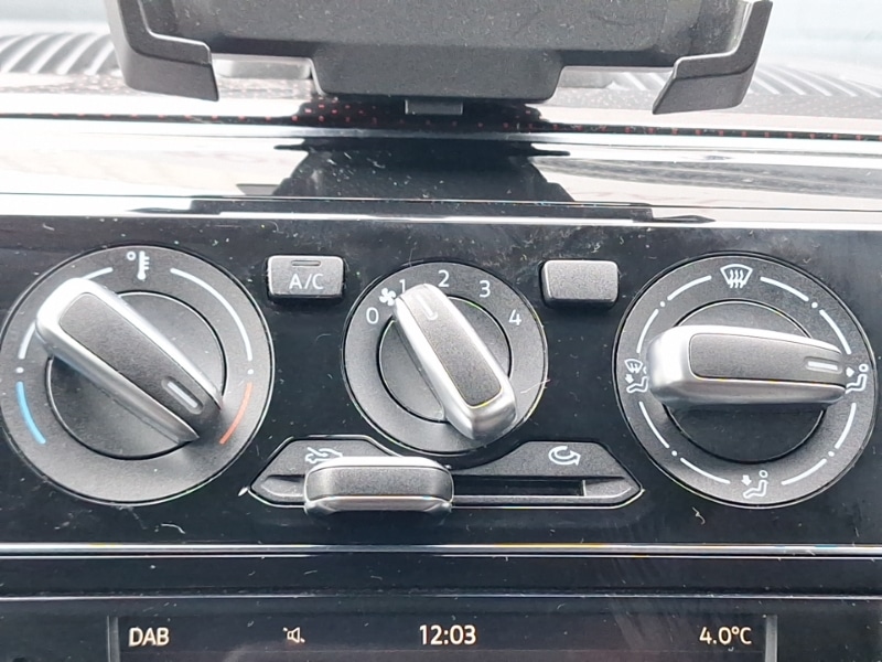 Used Volkswagen up! 2019 for sale - 76639037: Photo 11