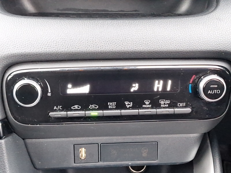 Used Toyota Yaris 2022 for sale - 78147105: Photo 11