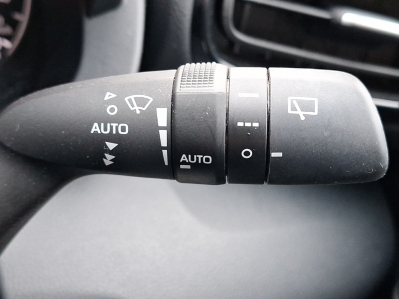 Used Toyota Yaris 2022 for sale - 78147105: Photo 14