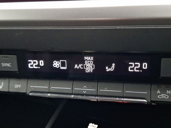 Used Audi Q4 e-tron 2024 for sale - 76213495: Photo 11