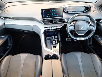 Used Peugeot 5008 2024 for sale - 76736968: Photo