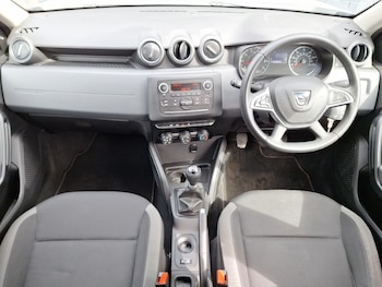 Used Dacia Duster 2018 for sale - 79549803: Photo