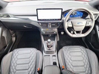 Used Ford Focus 2023 for sale - 78032601: Photo