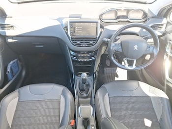 Used Peugeot 2008 2018 for sale - 78994446: Photo
