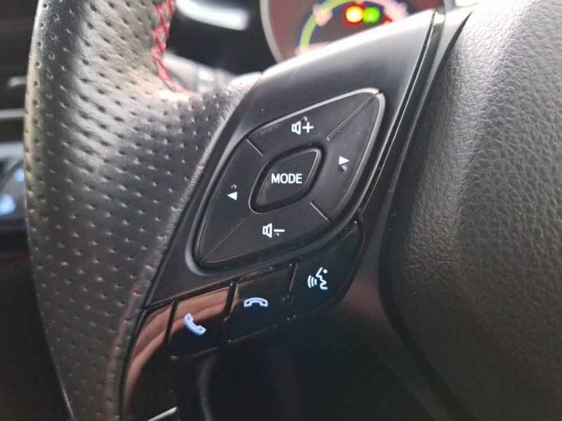 Used Toyota C-HR 2023 for sale - 77213943: Photo 14