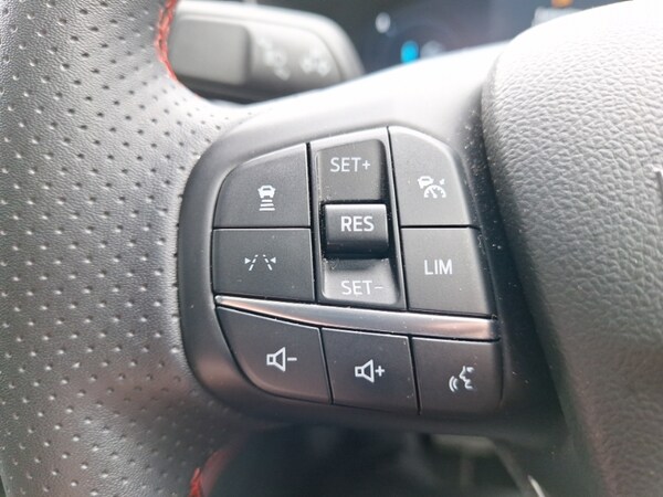 Used Ford Kuga 2024 for sale - 75072640: Photo 16