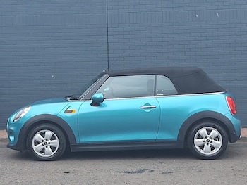 Used MINI Convertible 2017 for sale - 75550797: Photo