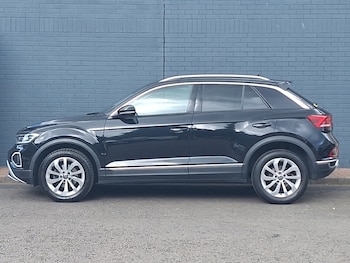 Used Volkswagen T-Roc 2023 for sale - 78844613: Photo