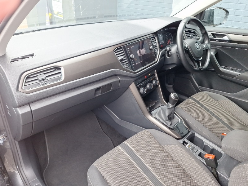 Used Volkswagen T-Roc 2018 for sale - 77767298: Photo 5