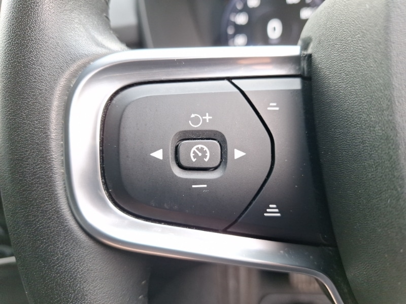 Used Volvo XC40 2021 for sale - 76325524: Photo 15