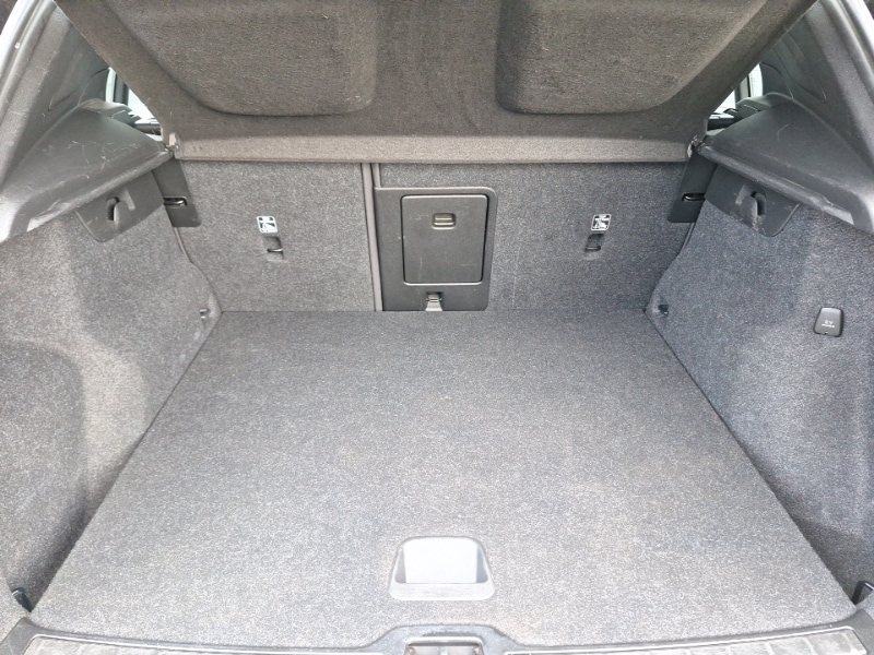 Used Volvo XC40 2021 for sale - 76325524: Photo 8