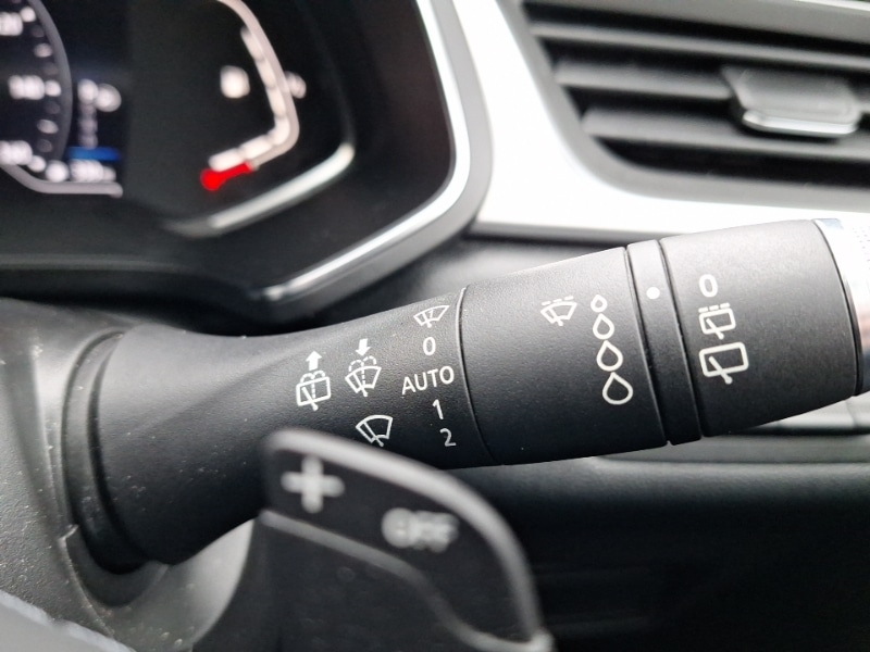 Used Renault Captur 2020 for sale - 77852460: Photo 17