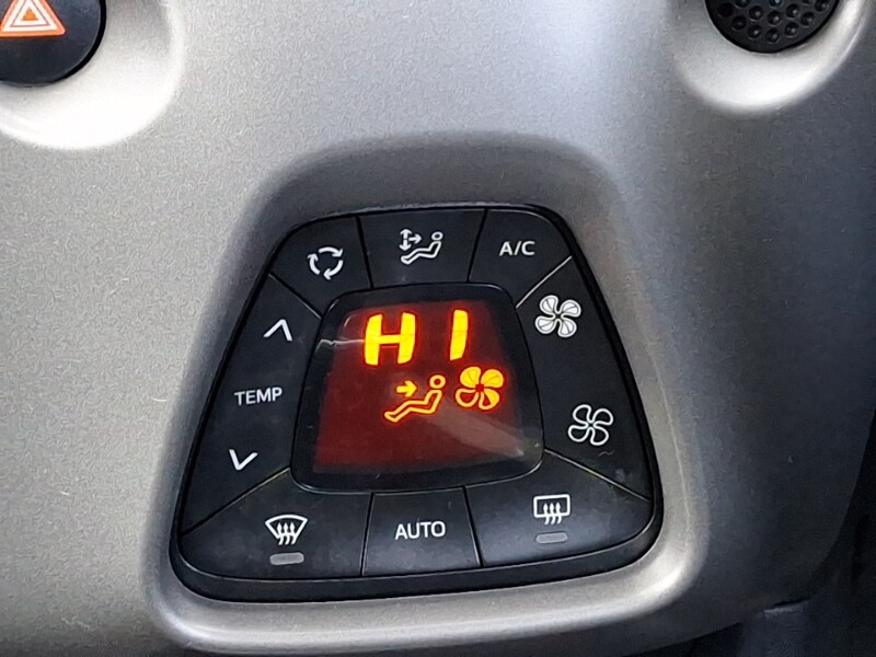 Used Toyota AYGO 2019 for sale - 76683437: Photo 11