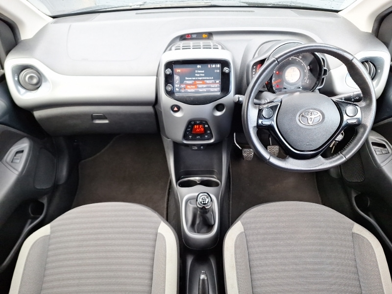Used Toyota AYGO 2019 for sale - 76683437: Photo 2
