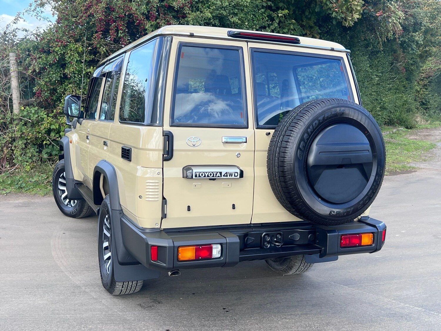 Used Toyota Land Cruiser 2025 for sale - 77332052: Photo 6