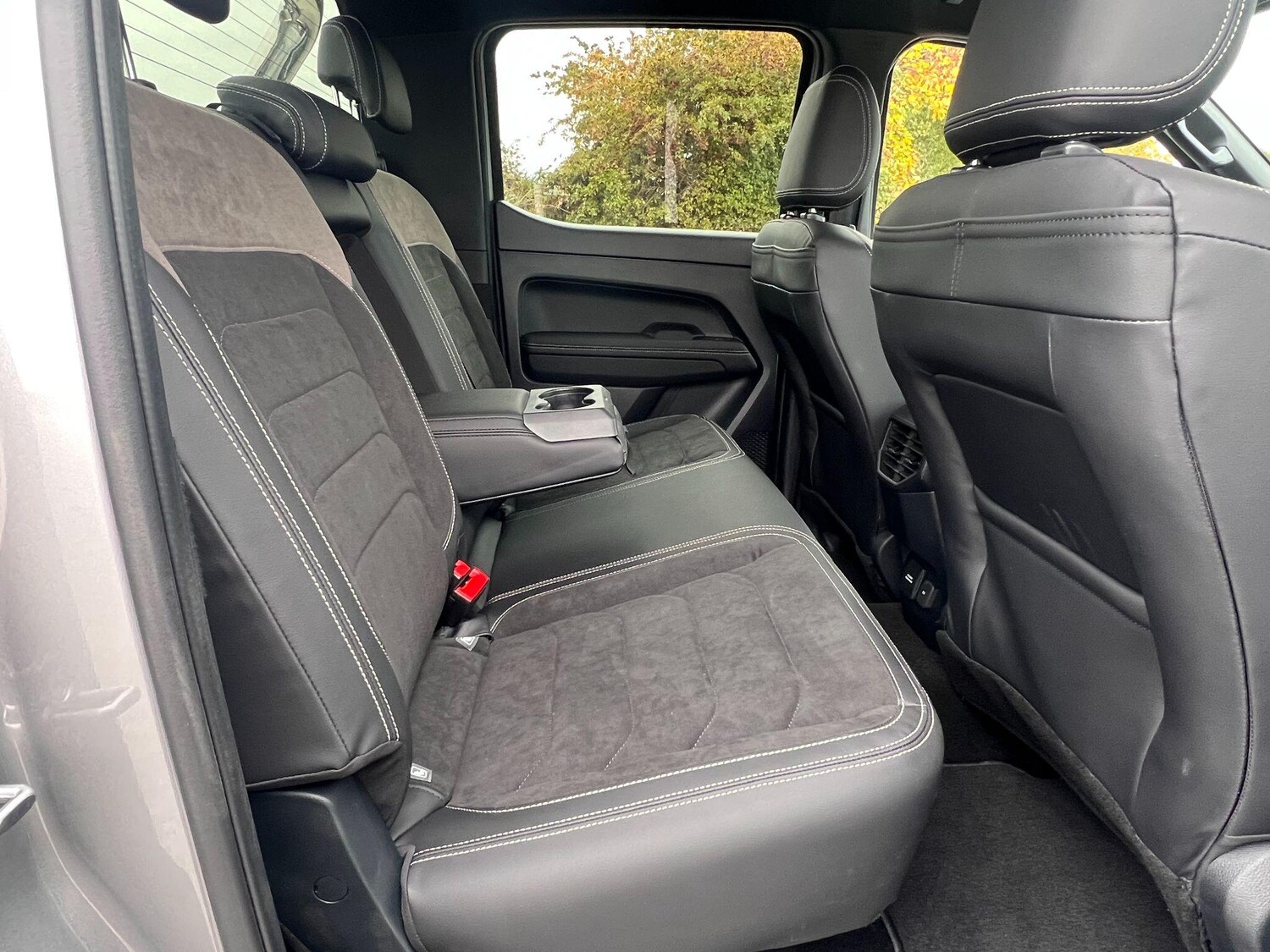 Used Volkswagen Amarok for sale - 77331260: Photo 24