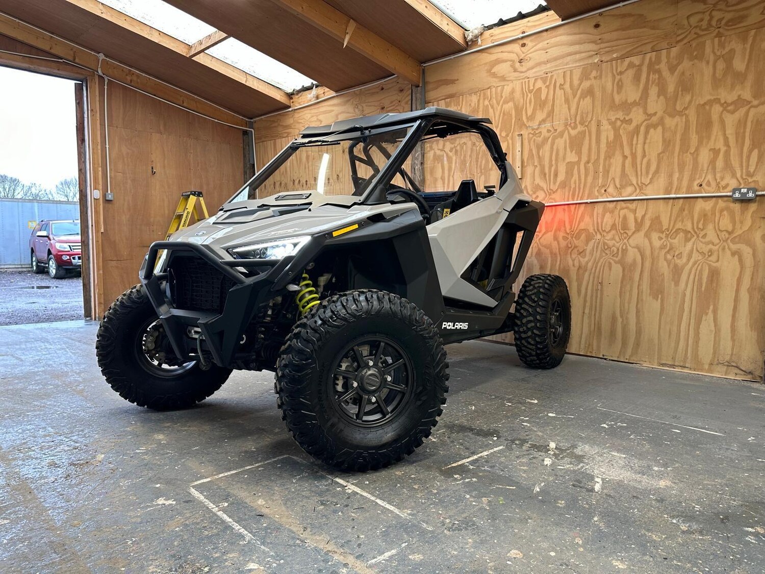 Polaris RZR