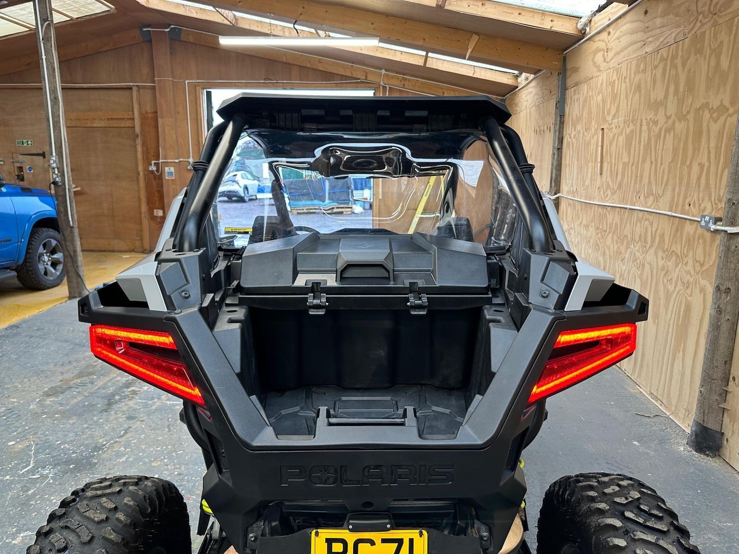Polaris RZR