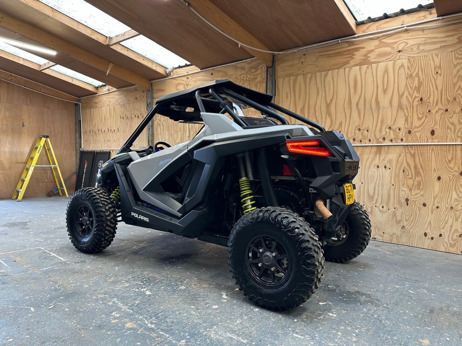 Polaris RZR