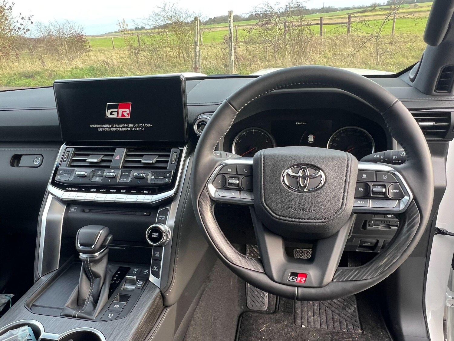 Used Toyota Land Cruiser for sale - 77331177: Photo 12