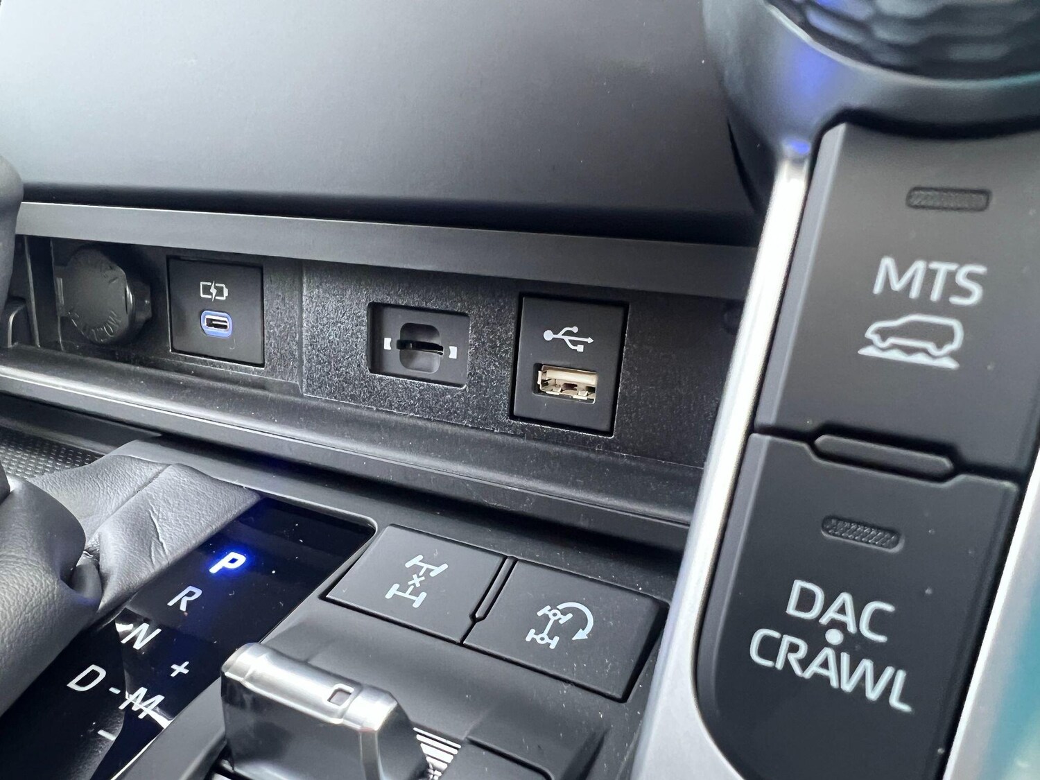 Used Toyota Land Cruiser for sale - 77331177: Photo 15