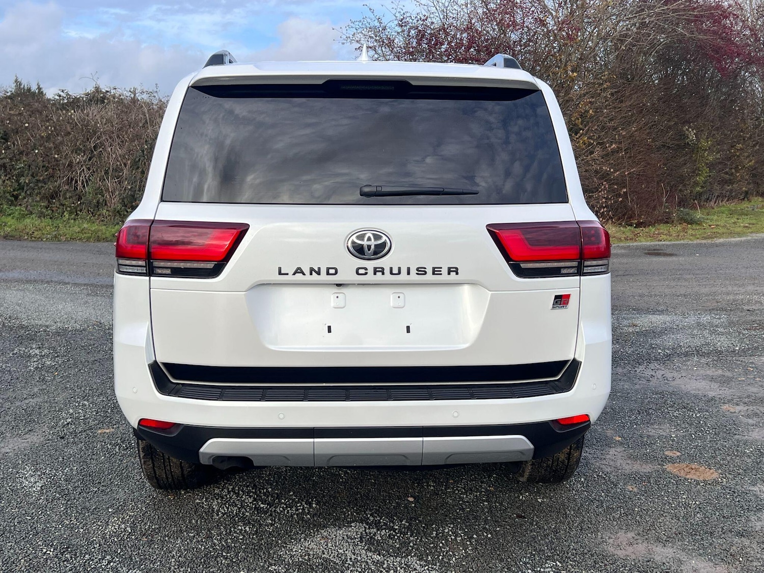 Used Toyota Land Cruiser for sale - 77331177: Photo 5