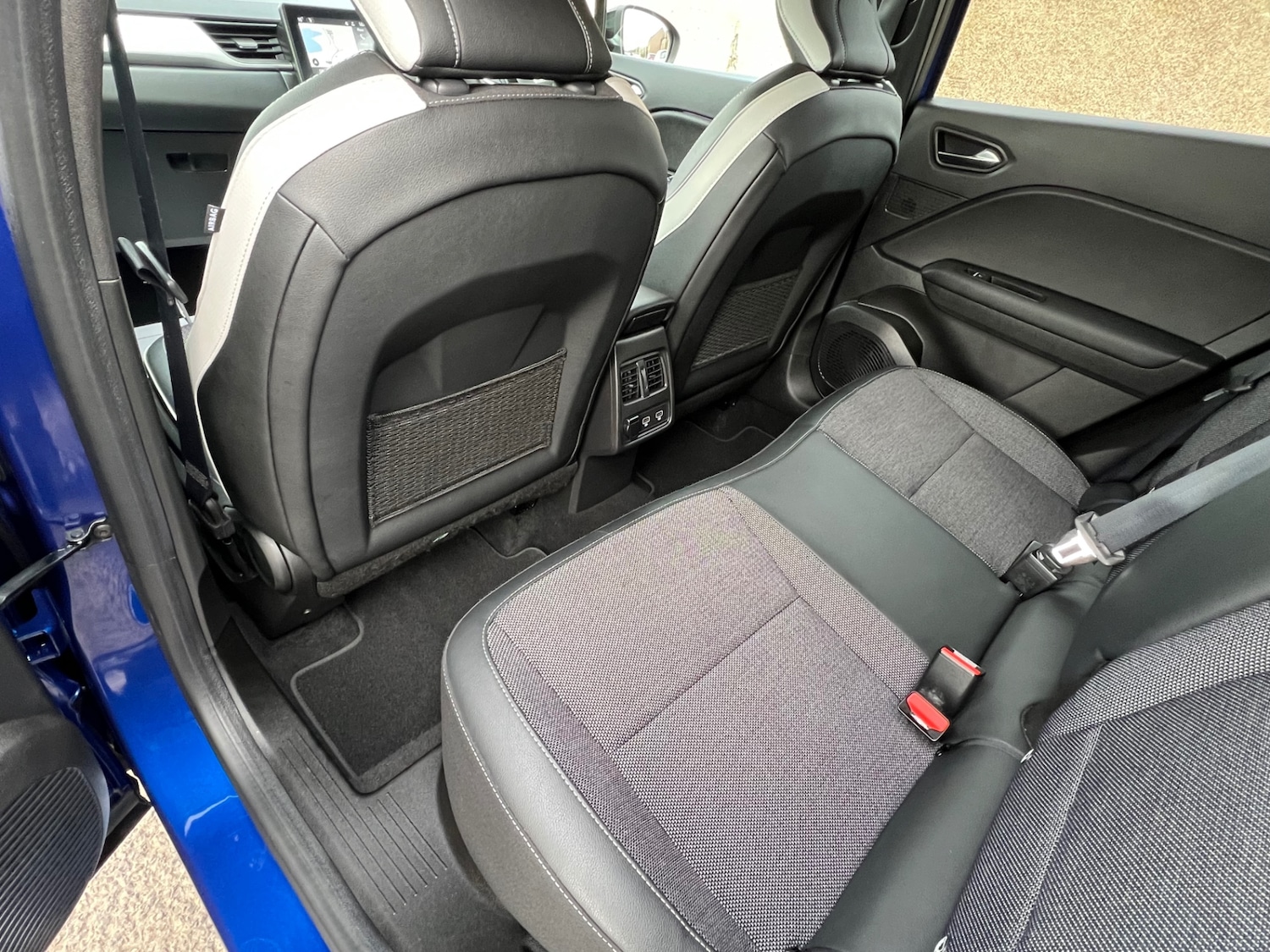 Used Renault Captur 2022 for sale - 77891770: Photo 24