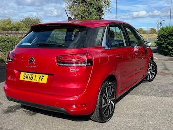 Used Citroen C4 Picasso 2018 for sale - 75913705: Photo