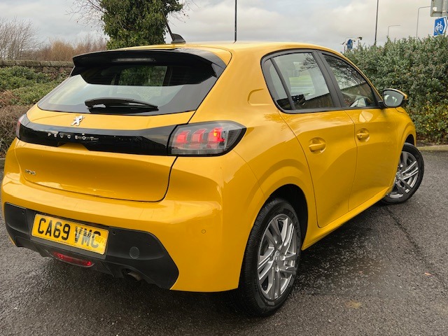 Used Peugeot 208 2020 for sale - 76785419: Photo 2