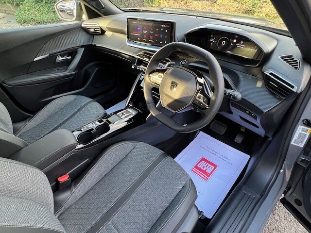 Used Peugeot 2008 2025 for sale - 76571299: Photo 8