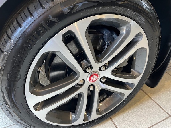 Used Jaguar XE 2019 for sale - 73887834: Photo 35