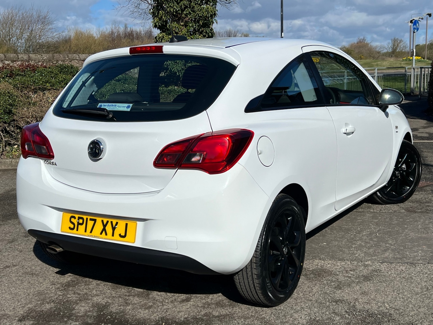 Used Vauxhall Corsa 2017 for sale - 78112371: Photo 2