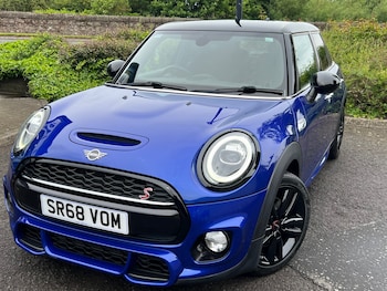 Used MINI Hatch 2019 for sale - 78571952: Photo