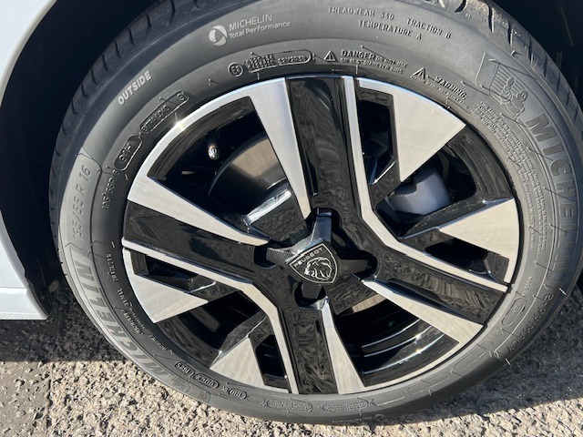 Used Peugeot 208 2025 for sale - 76212210: Photo 12