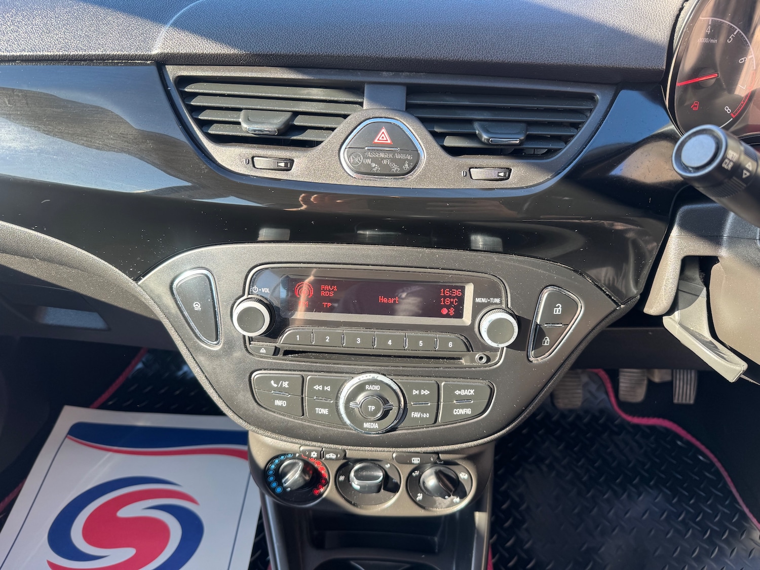 Used Vauxhall Corsa 2016 for sale - 76074860: Photo 11