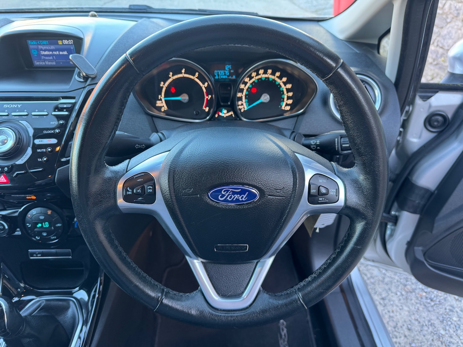 Used Ford Fiesta 2014 for sale - 76077144: Photo 10