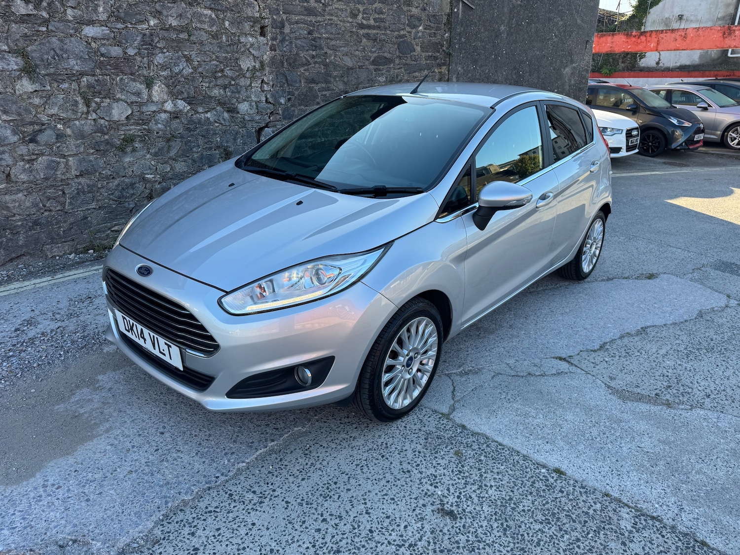 Used Ford Fiesta 2014 for sale - 76077144: Photo 2