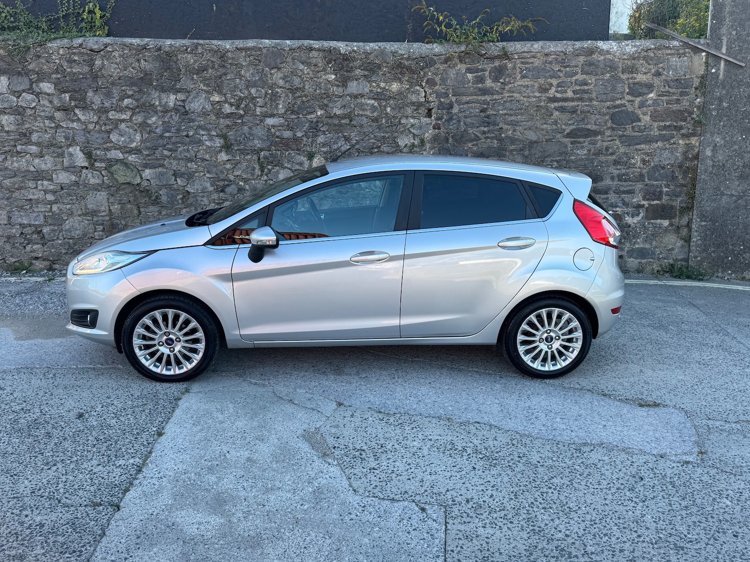 Used Ford Fiesta 2014 for sale - 76077144: Photo 5