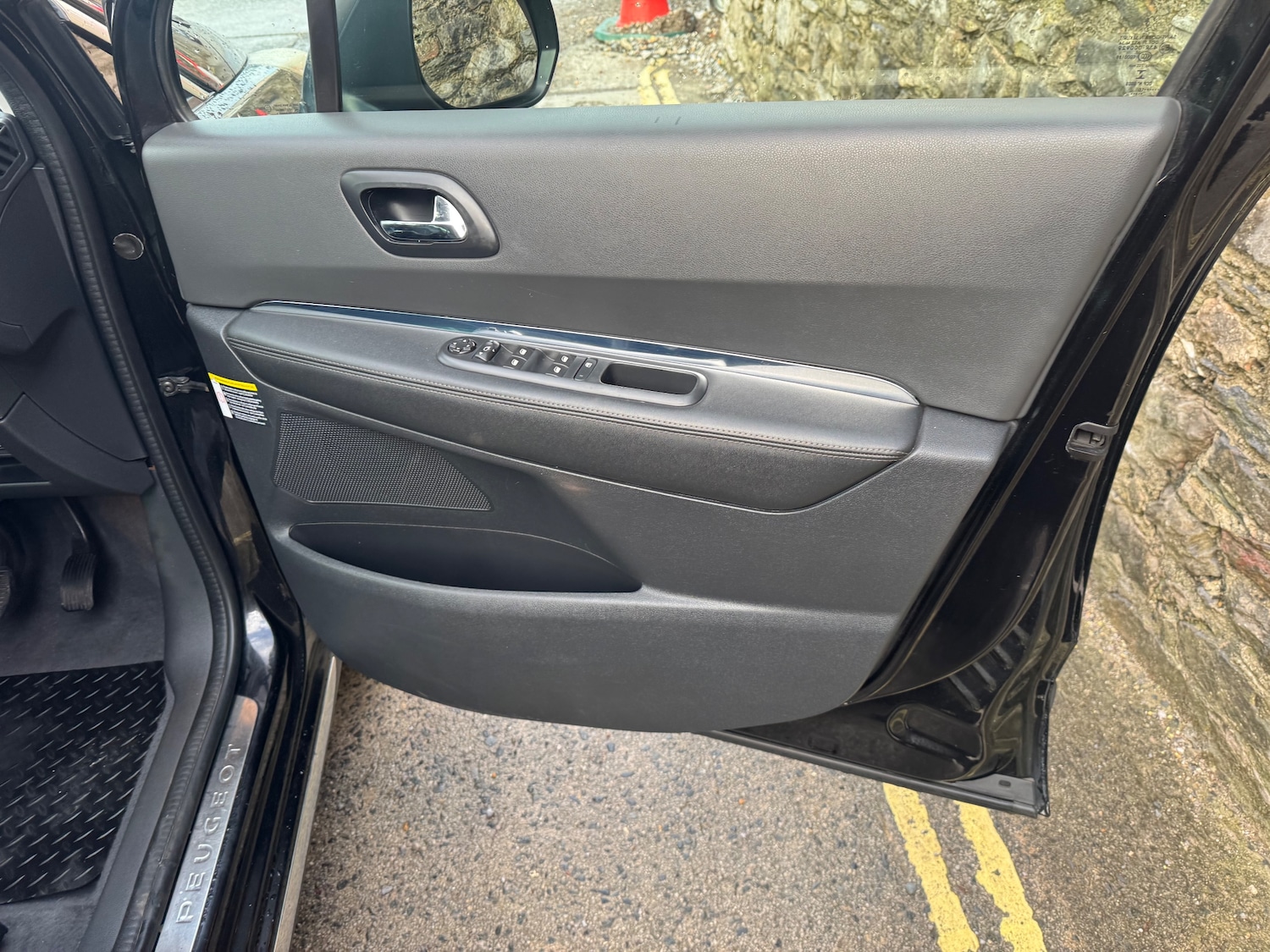 Used Peugeot 3008 2016 for sale - 76961867: Photo 17