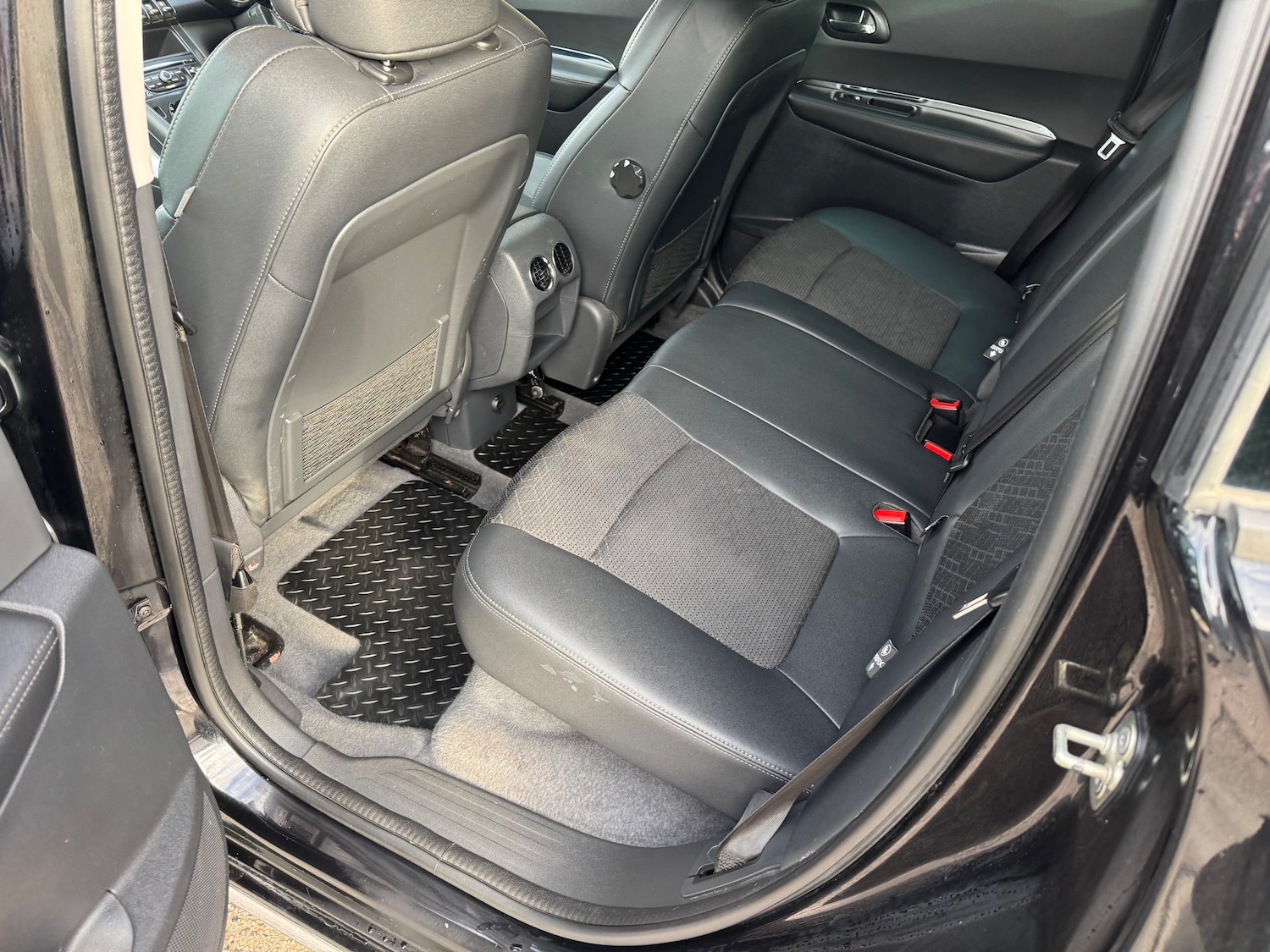 Used Peugeot 3008 2016 for sale - 76961867: Photo 26