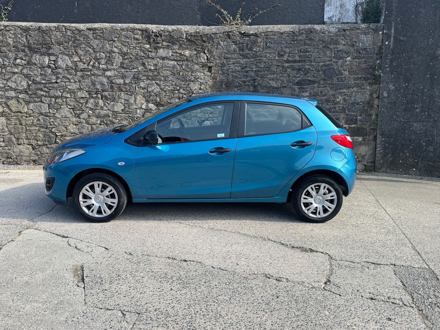 Used Mazda Mazda2 2012 for sale - 77764199: Photo 5