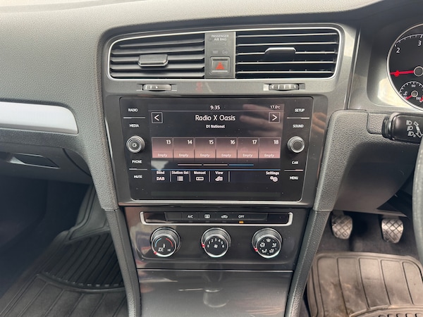 Used Volkswagen Golf 2017 for sale - 74961762: Photo 11