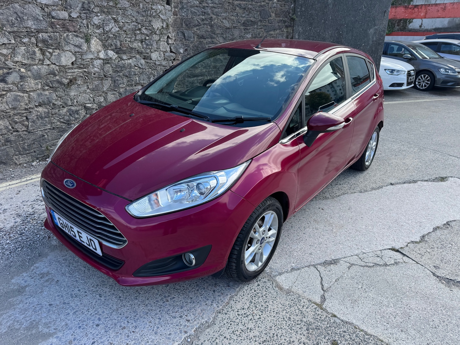 Used Ford Fiesta 2015 for sale - 76224968: Photo 2